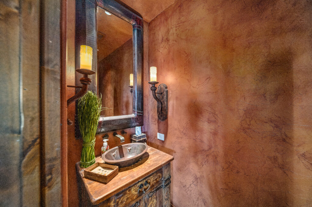 Y-Bell Ranch – Main House – Image 25
