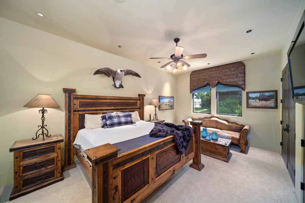 Y-Bell Ranch – Main House – Image 30