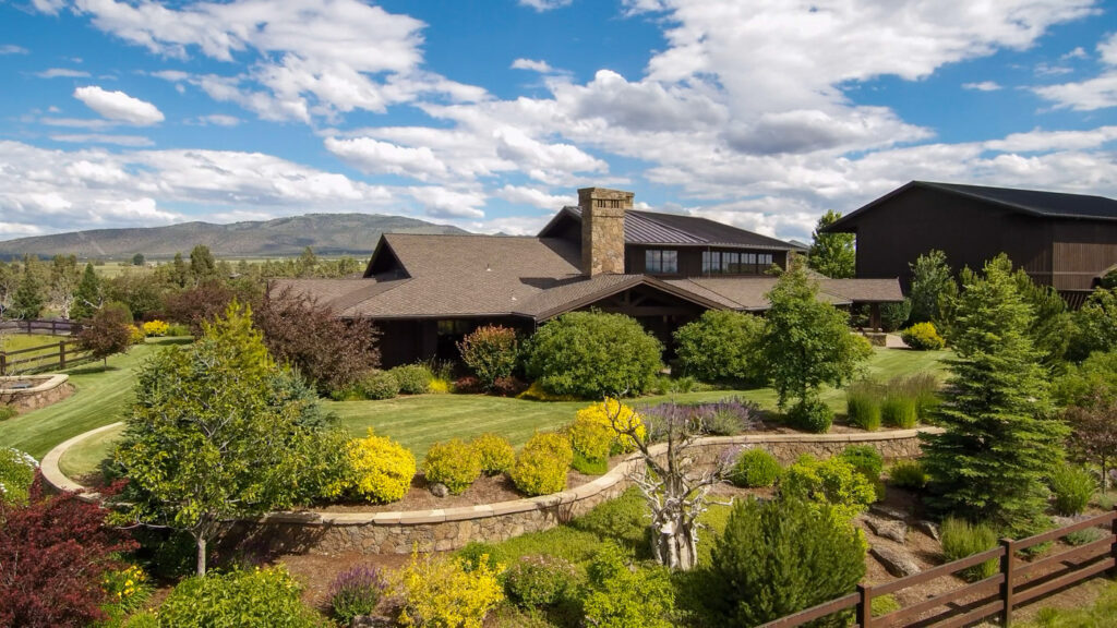 Y-Bell Ranch – Main House – Image 50