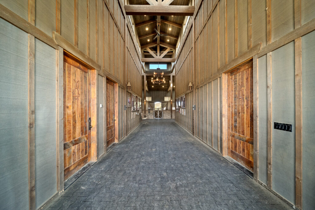 Y-Bell Ranch – Arenas & Facilities – Image 5