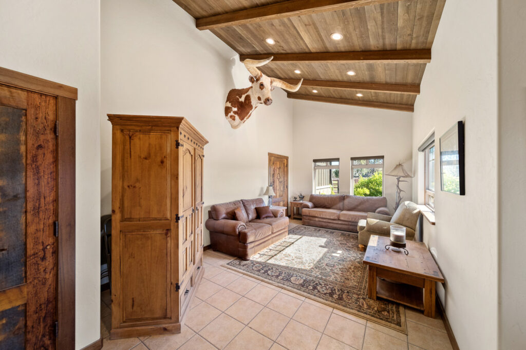 Y-Bell Ranch – Arenas & Facilities – Image 7