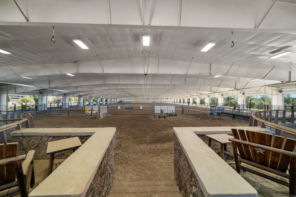 Y-Bell Ranch – Arenas & Facilities – Image 10