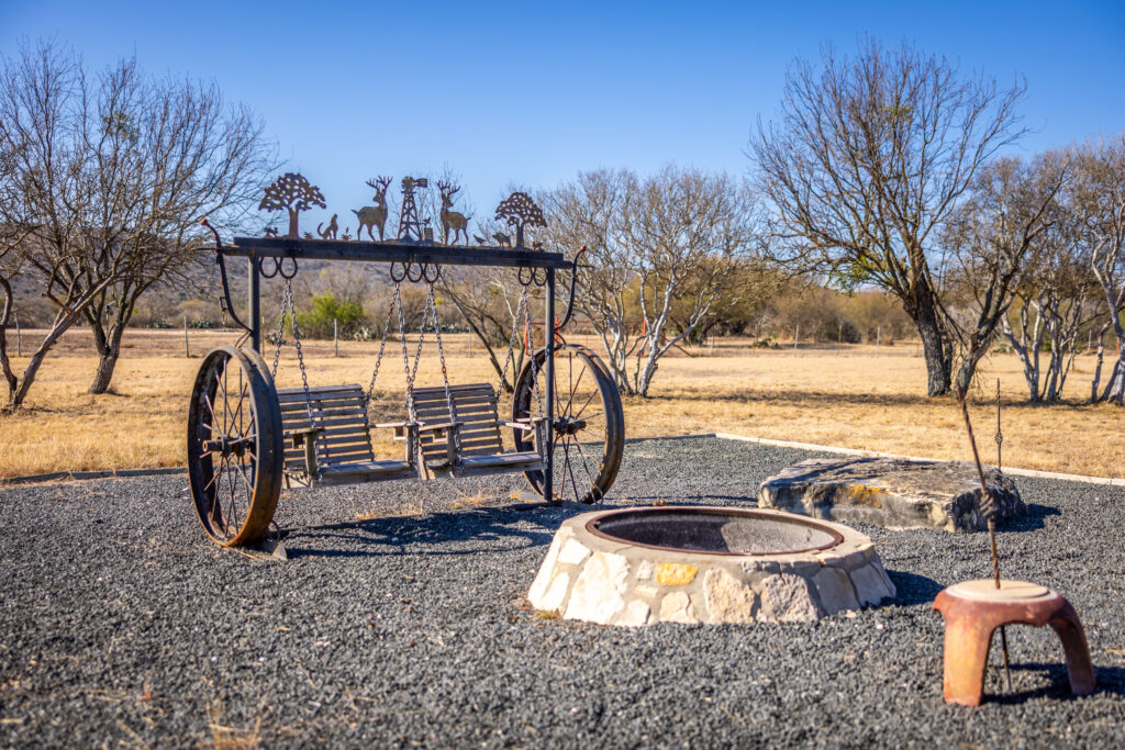 Indian Creek Ranch – Barns & Improvements – Image 2