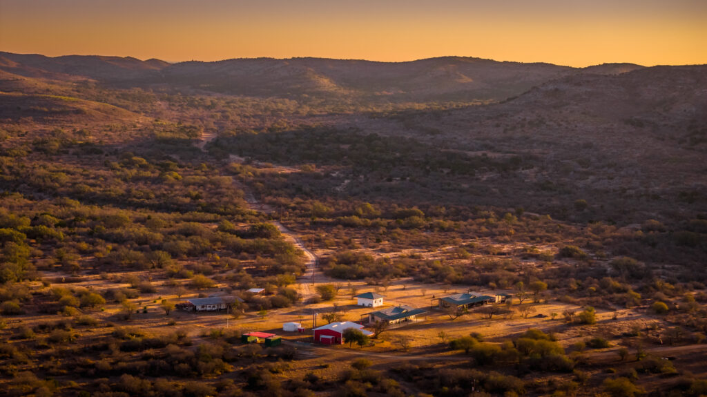 Indian Creek Ranch – Views & Vistas – Image 2