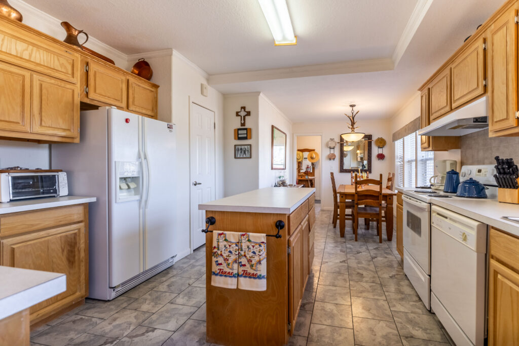 Indian Creek Ranch – Guest House – Interior – Image 1