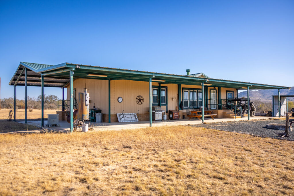 Indian Creek Ranch – Main House – Exterior – Image 1
