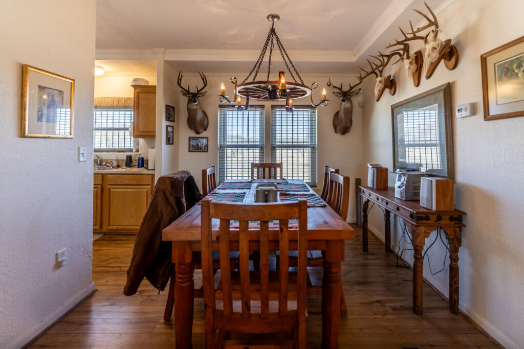 Indian Creek Ranch – Main House – Interior – Image 4