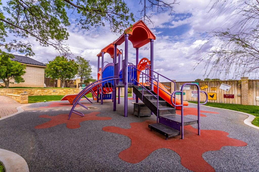 Williams Estate – Miscellaneous – Image 62